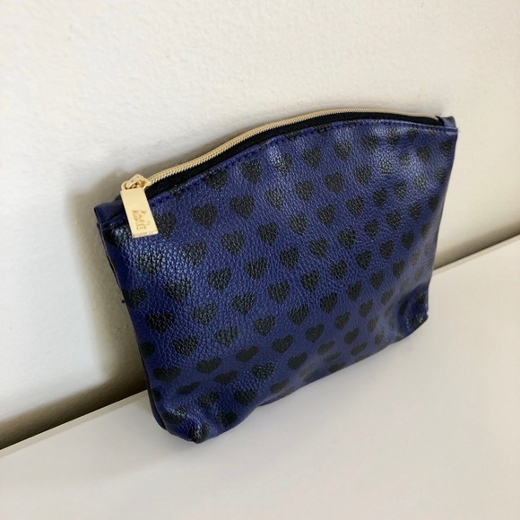 Ipsy Dark Blue Heart Print Makeup Cosmetic Bag - Picture 7 of 7